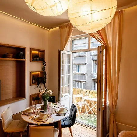 아파트 Grand Gallery With Cinema & Balcony Old Town *