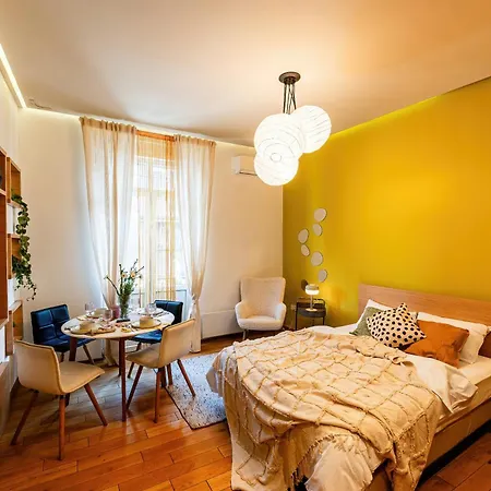 Apartamento Grand Gallery With Cinema & Balcony Old Town Belgrado